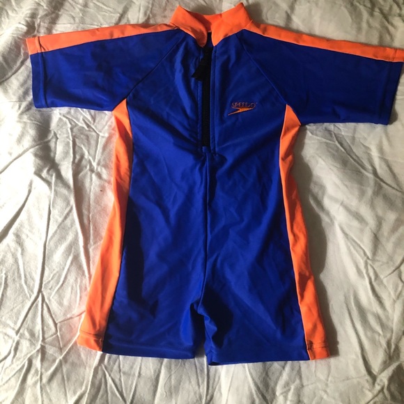 Speedo swimming suit - Picture 1 of 5